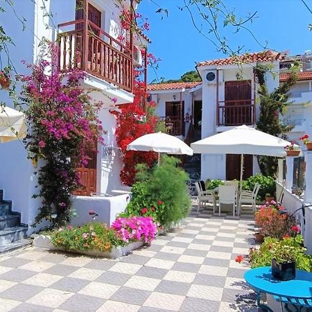 Amalthia Studios Skiathos Town Luaran gambar